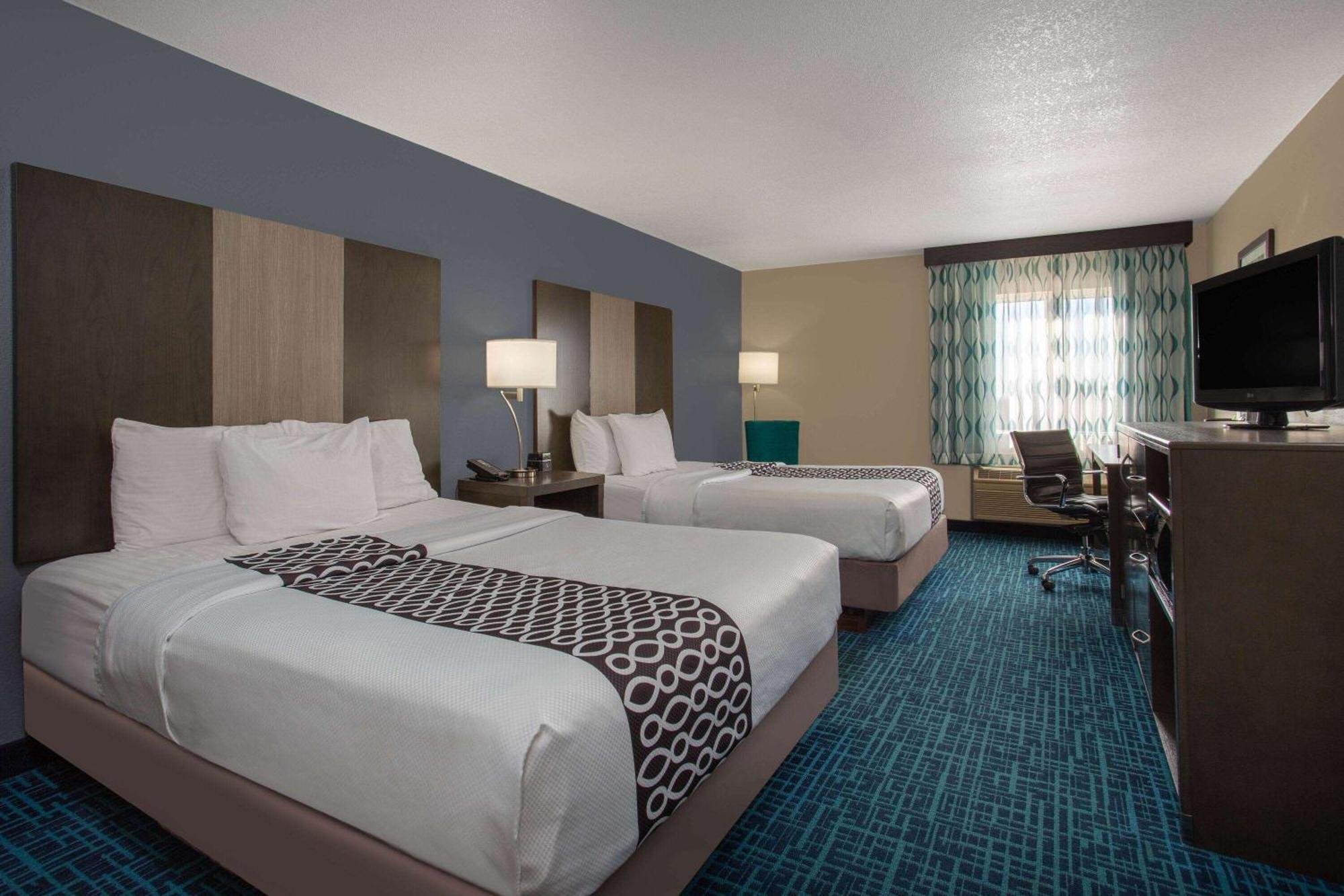 La Quinta Inn & Suites By Wyndham Peru Starved Rock St Park Екстер'єр фото